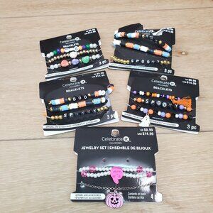 Halloween Fall Art Beaded Bracelet Beads Charms Stretch Lot of 14 Ghost Spooky